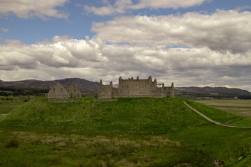 Fototapeta na wymiar The historic Ruthven Barracks near Badenoch in the Scottish Highlands, UK