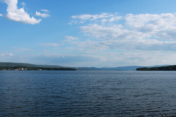 Черноисточинск, вид на гору Белая, Свердловская область. 