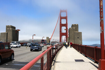 Teilansicht der Golden Gate Bridge in San Francisco. San Francisco, Kalifornien, USA  --  
Partial...