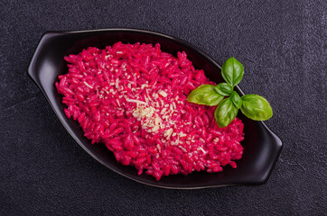 Beetroot risotto with cheese
