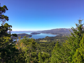 Vista a Circuito Chico, Lago Nahuel Huapi, Bariloche, Colonia Suiza, Cerro Campanario, Argentina. Monta&ntilde;as, Cordillera de los Andes