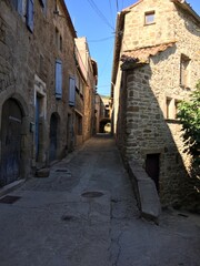 Fototapeta na wymiar Rue à Saint-Privat, Hérault
