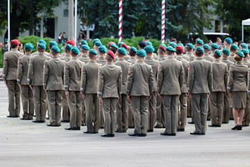 Promocja na stopień oficerski w wojsku polskim akademia wojsk lądowych wrocław. 