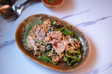 Dried sukiyaki - stir-fried vermicelli with vegetables and marinated pork