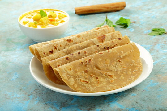 Indian vegan diet food chapati.