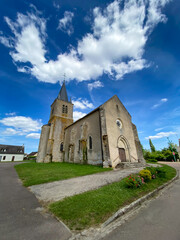 Eglise d'un village dans la Nièvre, Bourgogne