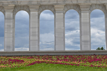 columns with arches