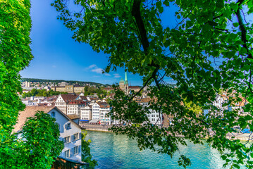 Fototapeta na wymiar View of Zurich and the Limmat river icoming back to life after the lock-down