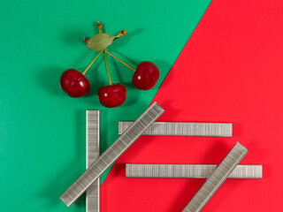 Metal staples for a manual stapler for performing various works on a colored background with a...