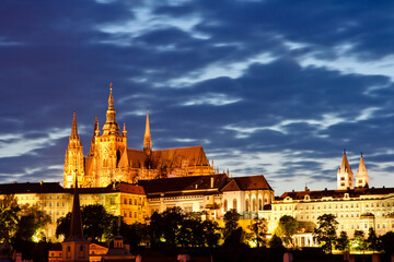 Fototapeta na wymiar Evening view of the city. St. Vitus Cathedral. Prague, Czech Republic
