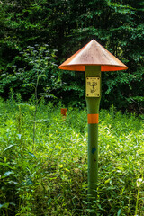 Markierungspfosten einer Ferngas Pipeline