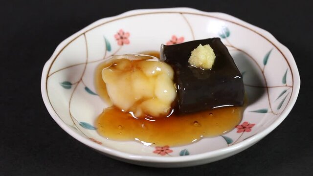 胡麻豆腐と百合根のあんかけ　回転