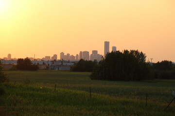 Fototapeta na wymiar Evening Colours Over The City, Pylypow Wetlands, Edmonton, Alberta