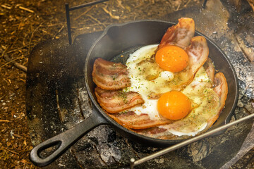 アウトドア料理　Pasta cooking outdoors