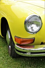 Obraz na płótnie Canvas close up of a car headlight