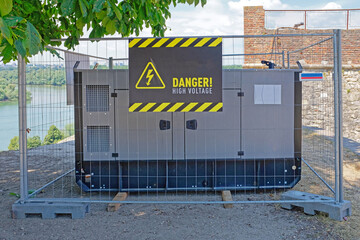 Power generator cage