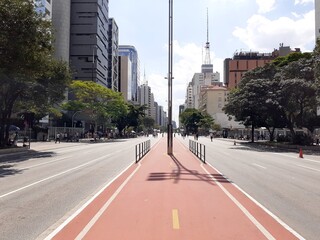 View of Avenida Paulista on Sunday, closed to vehicular traffic.