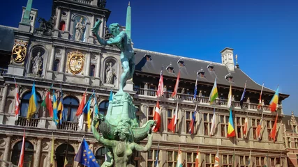 Badkamer foto achterwand The Grote Markt ,Great Market Square, City hall of Antwerpen, Belgium © Bote