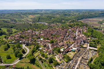 Vue aérienne de la bastide de Domme