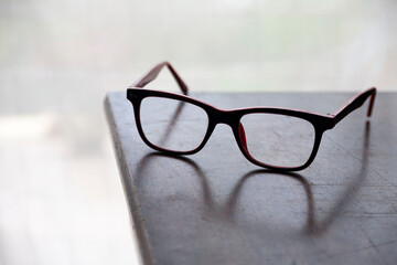 Glasses bicolor lenses © Javier Alboniga