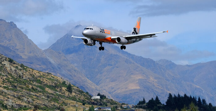 Jetstar A320 Airbus approaching Queenstown, New Zealand
