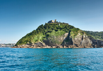 Vistas de la bahía de la concha en San Sebastián y la Isla Santa Clara