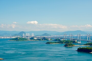 瀬戸内海と橋のクローズアップ写真