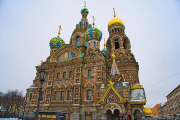 Fototapeta na wymiar Church of the Savior on Spilled Blood in St. Petersburg, Russia. One of the most beautiful, festive and colourful cathedrals in the Russian Revival style.
