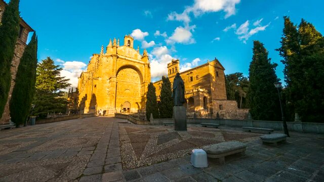 People Visit Convento de San Esteban, A Dominican Monastery In Plaza del Concillo de Trento, Salamanca, Spain. low-level, timelapse
