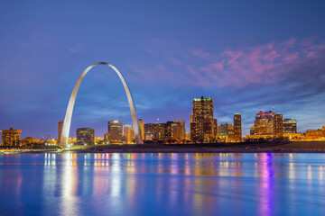 Downtown St. Louis city skyline, cityscape of Missouri in USA - obrazy, fototapety, plakaty