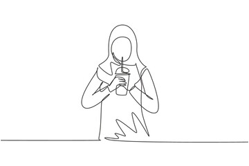 Single one line drawing beautiful Arab woman hold plastic cup and drink iced green tea with straw. Make her refreshing in summer season. Modern continuous line draw design graphic vector illustration