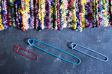 stitch holder pins for use in knitting 