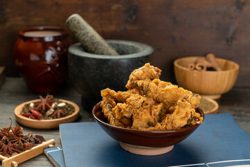 Delicious fried crisp meat, a traditional Chinese snack