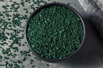 Fototapeta na wymiar Raw Green Organic Spirulina