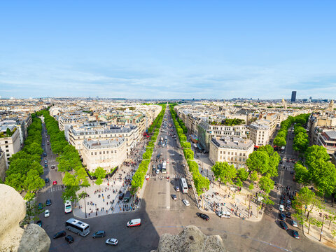凱旋門から眺めるパリ市内
