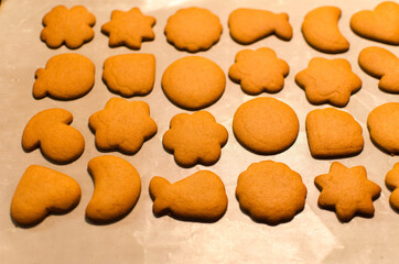 cooking christmas gingerbread