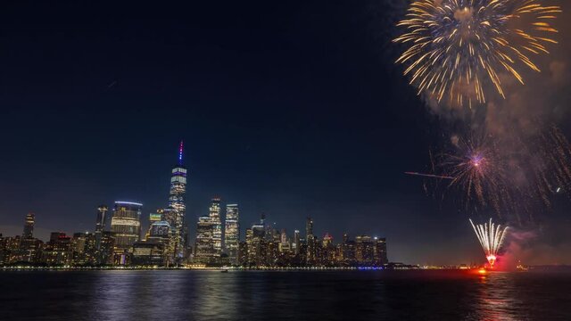 Time lapse of the Fireworks celebration of July 4th with the famous Manhattan skyline