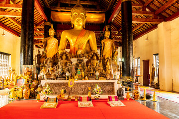 Fototapeta na wymiar Stupa Wat Visoun in Luang Prabang, Laos.