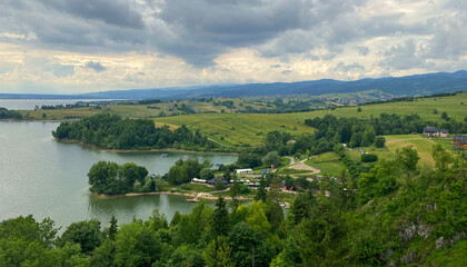 Fototapeta na wymiar Czorsztyńskie Lake view from the castle in Czorsztyn
