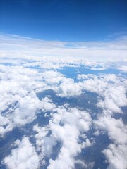 Fototapeta na wymiar Las nubes flotando sobre el Mar Caribe 