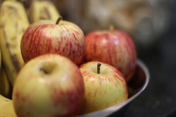 apples in a basket