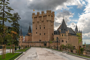 Fototapeta na wymiar The famous Alcazar of Segovia in Spain