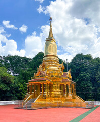 Naklejka premium Kanchanaburi temple in Thailand
