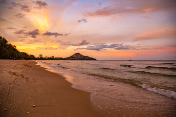 Obraz premium Suan Son Pradipat Beach at sunset in Prachuap Khiri Khan, Thailand