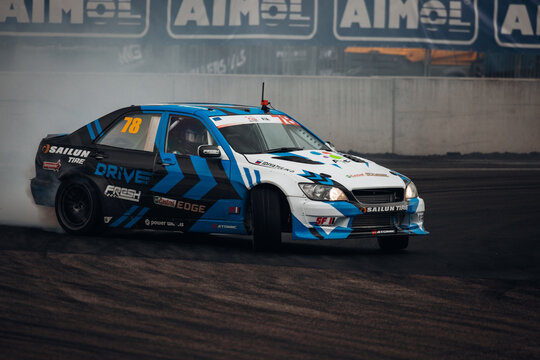 Damir Idyiatulin goig fast at Toyota Alteza Fresh Auto fast in drift