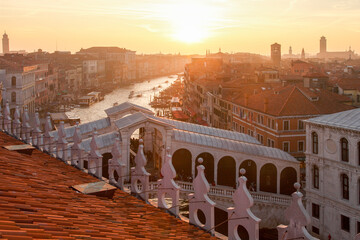 Blick vom Fondaco dei Tedesch auf den Canal Grande im Stadtteil Rialto, Venedig, IItalien