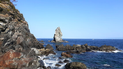 沼島の上立神岩