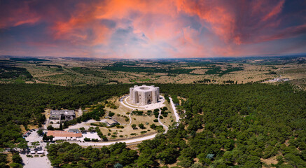 Castel del monte vista aerea, patrimonio unesco, puglia