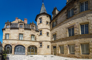 Brive la Gaillarde (Corrèze, France) - Vue panoramique des archives municipales