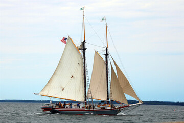 Fototapeta na wymiar schooner under sail